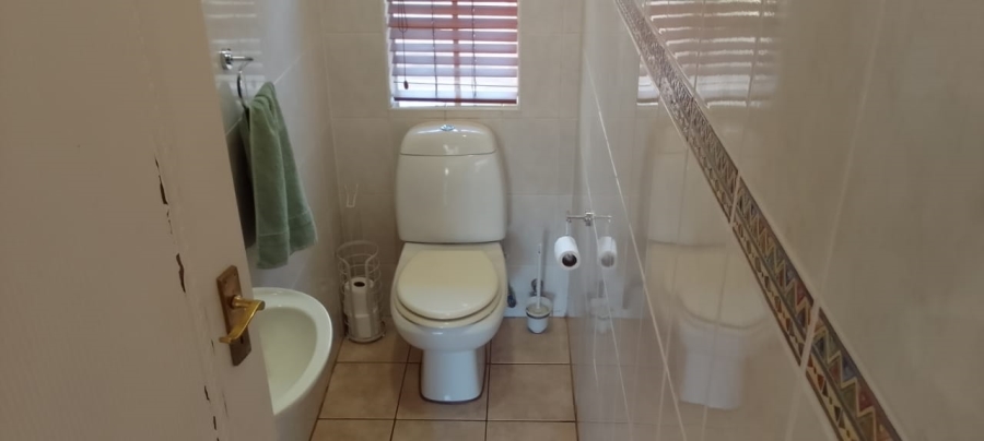4 Bedroom Property for Sale in Protea Park North West